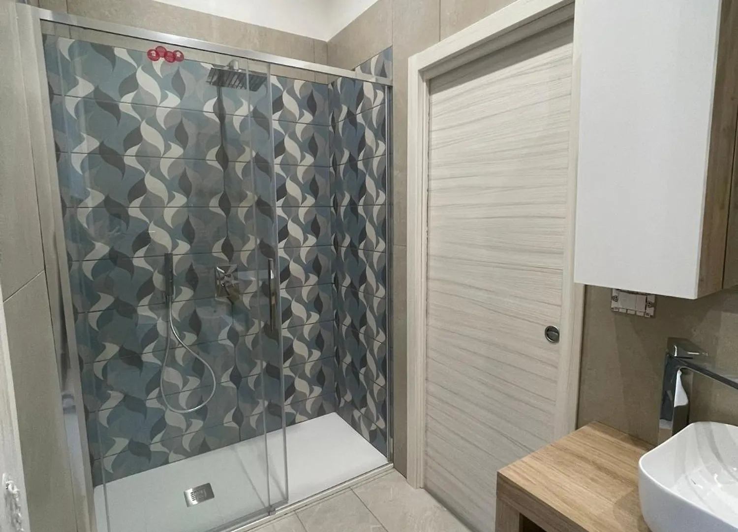 לינה וארוחת בוקר נאפולי Nigalu House